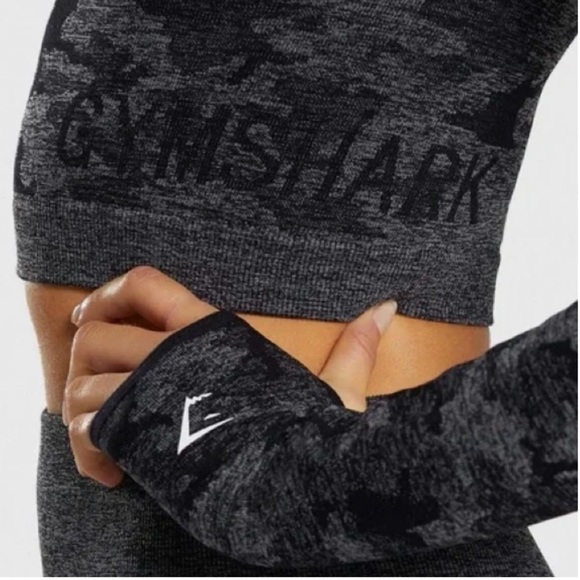 Women’s Gymshark Adapt Camo Seamless Long Sleeve Crop Top size medium - Picture 11 of 16